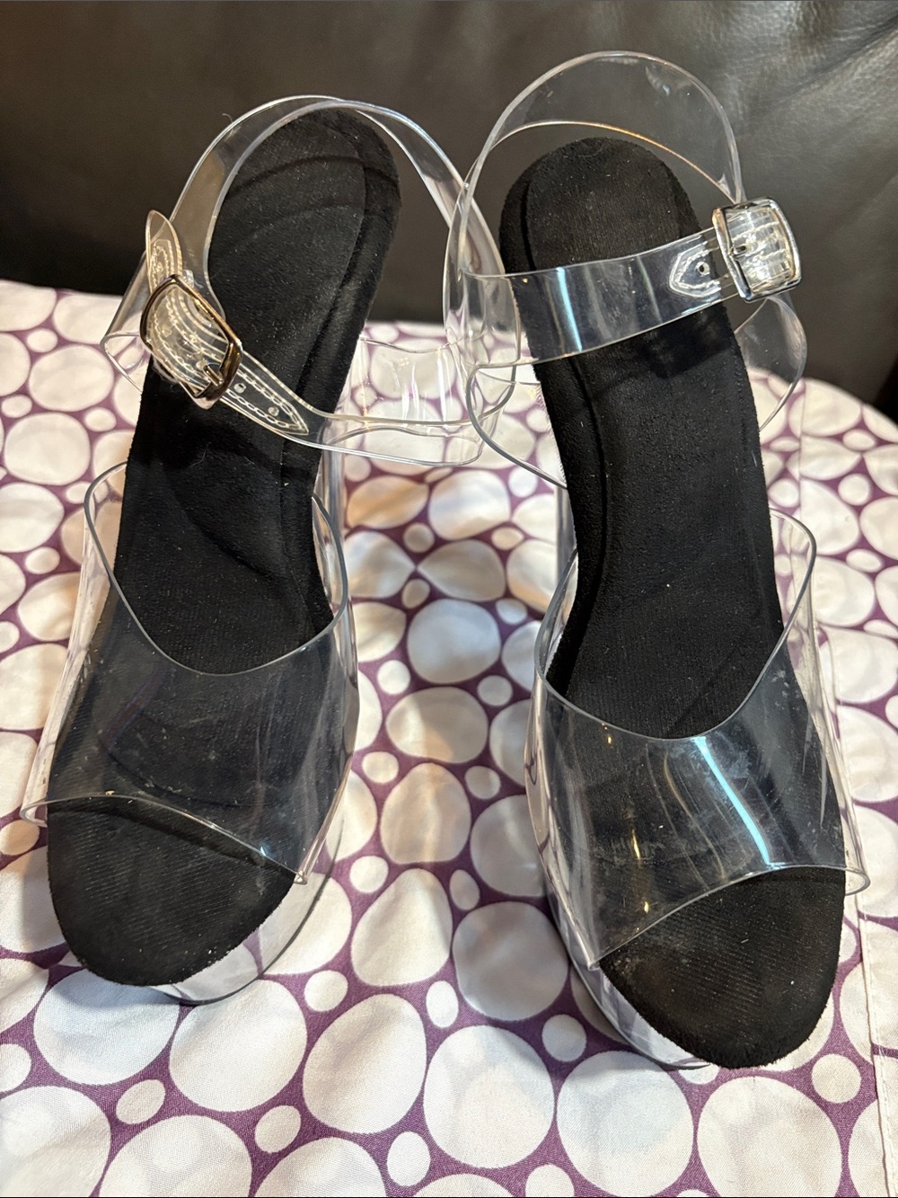 Clear Platform High Heel - Black Insole 9” long Maybe size 6 or 6.5 but notsure - Picture 3 of 7